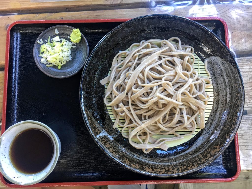 Hiking Mt. Jinba to Mt. Takao, how to get to Mt. Jinba start of the trek from Mt. Jinba to to Takao-san